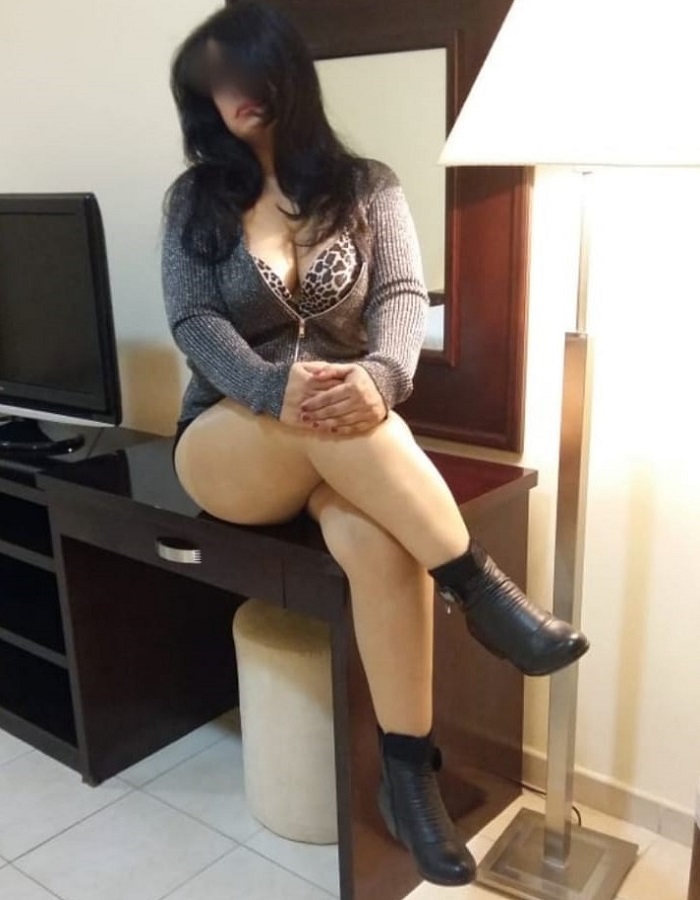 Noida Female Escorts